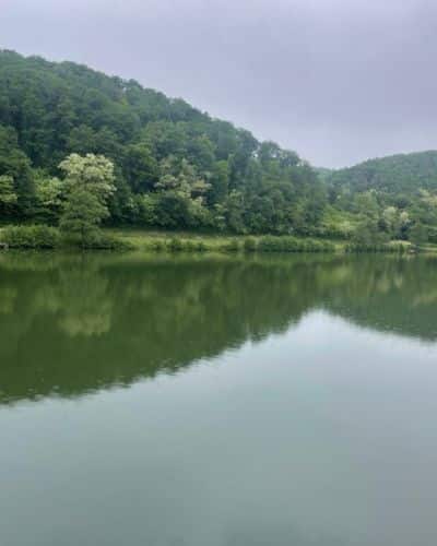 ruhiger See in Österreich